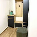 Modern Seaview Апартаменты