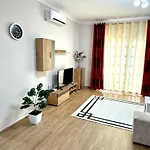 Апартаменты Modern Seaview *