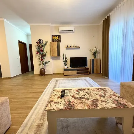 Amexa 4 Apartment