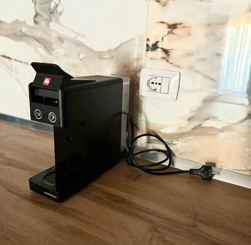 Modern Seaview Apartment *